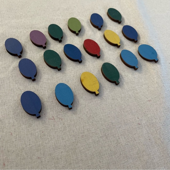 New Wooden Balloon Stickers for DIY Crafts - Picture 1 of 5